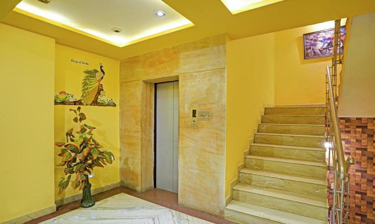 Treebo The Royal Cm, 4 Km From City Palace Jaipur Exterior foto